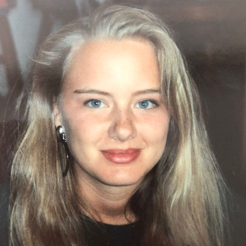 kellie-b1-i4 A woman wearing hoop earrings